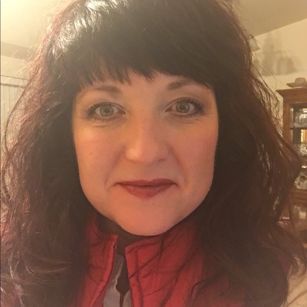 Meet your Posher, Roxi